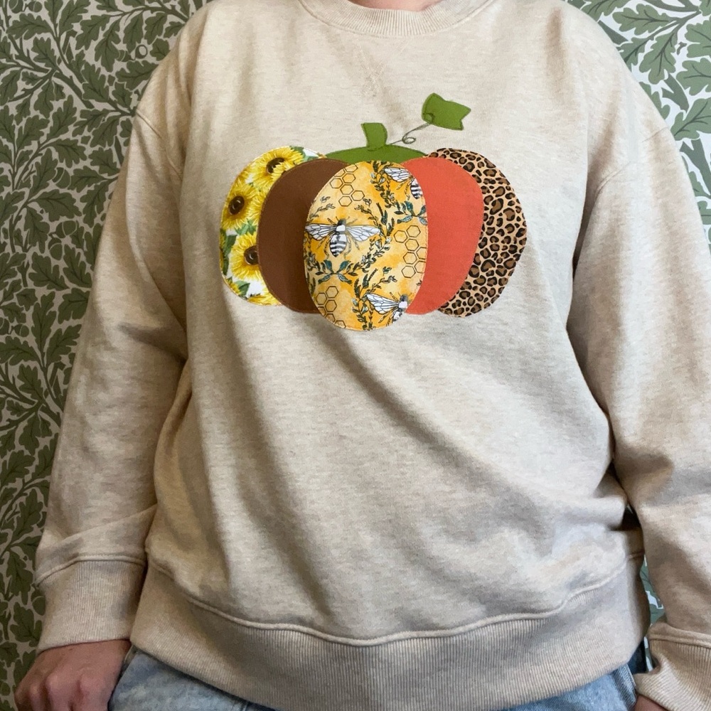 Pumpkin Appliqué Sweatshirt!